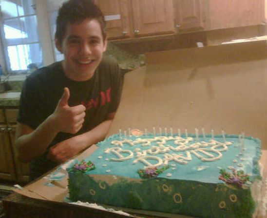 David Archuleta gives his birthday cake the thumbs up