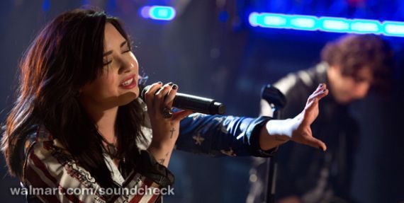 Demi Lovato Walmart singing