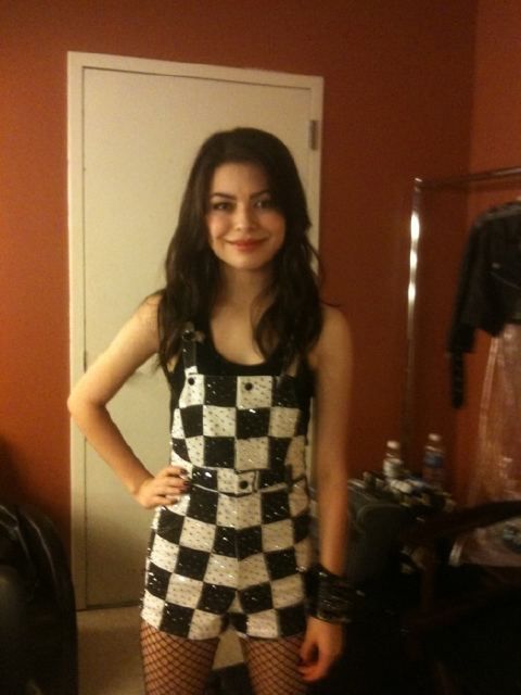 Miranda Cosgrove June 2010