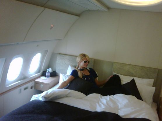 Paris Hilton flies in style