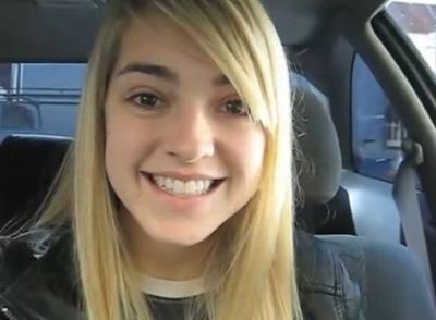 Katelyn Tarver wishes everyone a Happy Thanksgiving